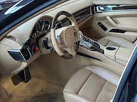 Porsche panamera turbo 4.8 v8 500pk 2010 youngtimer - afbeelding 17 van  62