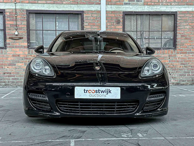 Porsche panamera turbo 4.8 v8 500pk 2010 youngtimer - afbeelding 34 van  62