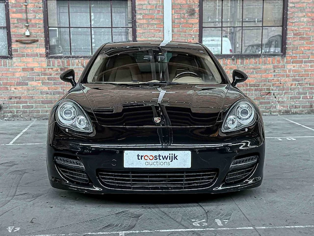 Porsche panamera turbo 4.8 v8 500pk 2010 youngtimer - afbeelding 45 van  62