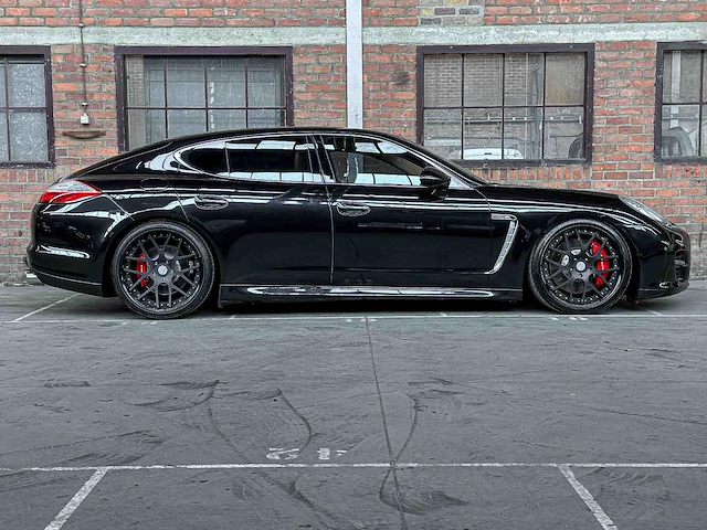 Porsche panamera turbo 4.8 v8 500pk 2010 youngtimer - afbeelding 62 van  62