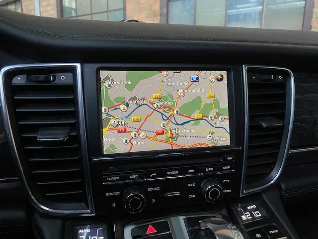 Porsche panamera turbo 4.8 v8 500pk 2011 sport-chrono, 63-tdk-1 - afbeelding 35 van  62