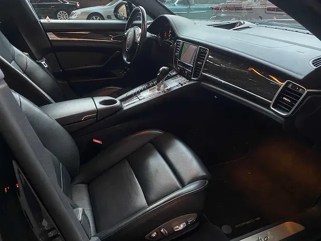 Porsche panamera turbo 4.8 v8 500pk 2011 sport-chrono, 63-tdk-1 - afbeelding 53 van  62