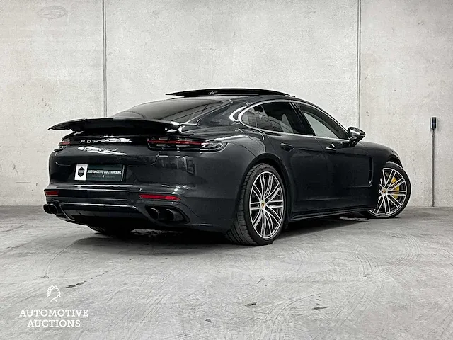 Porsche panamera turbo s e-hybrid 4.0 v8 680pk -akrapovic- 2017 (origineel-nl) , pr-544-h - afbeelding 8 van  97