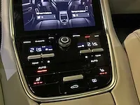Porsche panamera turbo s e-hybrid 4.0 v8 680pk -akrapovic- 2017 (origineel-nl) , pr-544-h - afbeelding 81 van  97