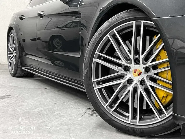 Porsche panamera turbo s e-hybrid 4.0 v8 680pk -akrapovic- 2017 (origineel-nl) , pr-544-h - afbeelding 3 van  97