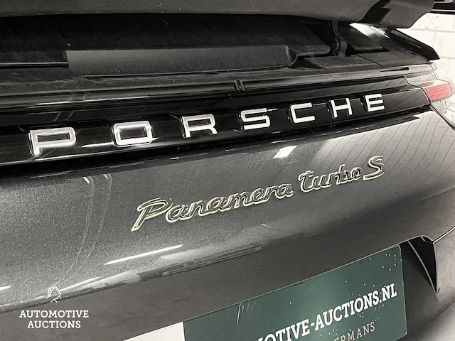Porsche panamera turbo s e-hybrid 4.0 v8 680pk -akrapovic- 2017 (origineel-nl) , pr-544-h - afbeelding 16 van  97