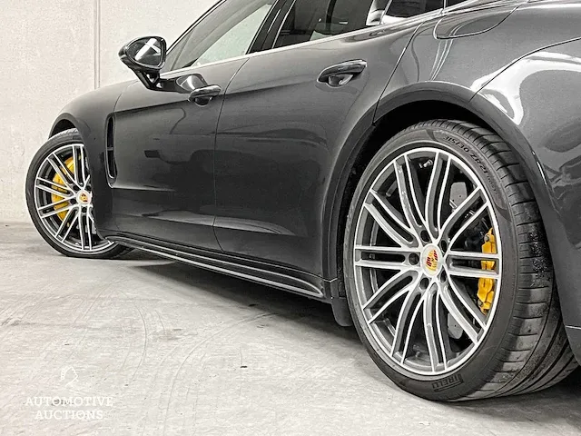 Porsche panamera turbo s e-hybrid 4.0 v8 680pk -akrapovic- 2017 (origineel-nl) , pr-544-h - afbeelding 22 van  97
