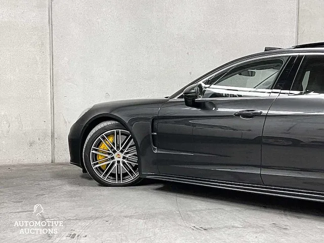 Porsche panamera turbo s e-hybrid 4.0 v8 680pk -akrapovic- 2017 (origineel-nl) , pr-544-h - afbeelding 24 van  97