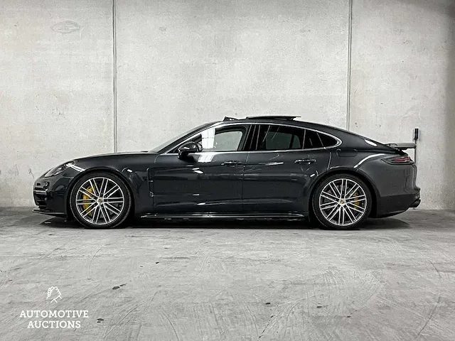 Porsche panamera turbo s e-hybrid 4.0 v8 680pk -akrapovic- 2017 (origineel-nl) , pr-544-h - afbeelding 25 van  97