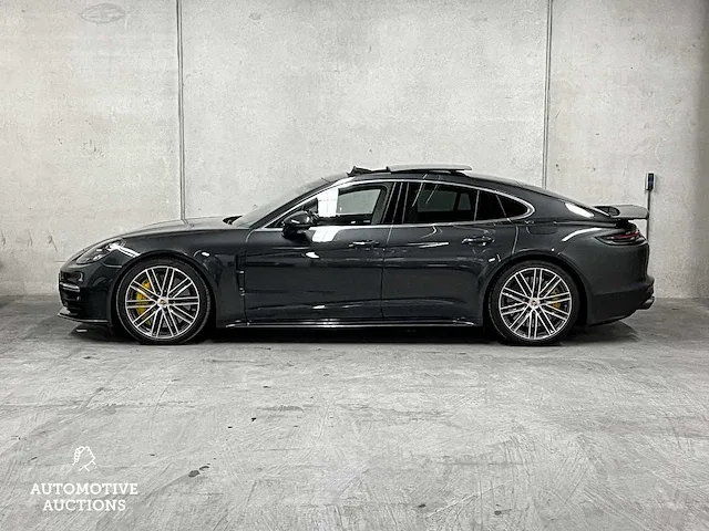 Porsche panamera turbo s e-hybrid 4.0 v8 680pk -akrapovic- 2017 (origineel-nl) , pr-544-h - afbeelding 26 van  97