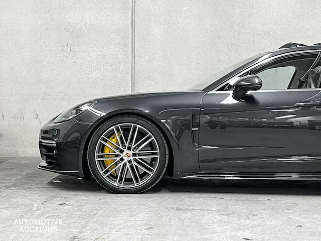 Porsche panamera turbo s e-hybrid 4.0 v8 680pk -akrapovic- 2017 (origineel-nl) , pr-544-h - afbeelding 27 van  97