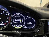 Porsche panamera turbo s e-hybrid 4.0 v8 680pk -akrapovic- 2017 (origineel-nl) , pr-544-h - afbeelding 46 van  97