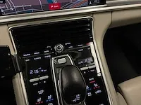 Porsche panamera turbo s e-hybrid 4.0 v8 680pk -akrapovic- 2017 (origineel-nl) , pr-544-h - afbeelding 50 van  97