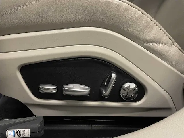 Porsche panamera turbo s e-hybrid 4.0 v8 680pk -akrapovic- 2017 (origineel-nl) , pr-544-h - afbeelding 63 van  97