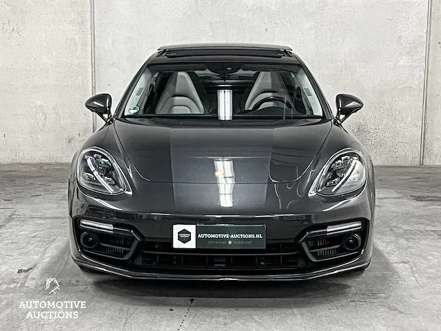 Porsche panamera turbo s e-hybrid 4.0 v8 680pk -akrapovic- 2017 (origineel-nl) , pr-544-h - afbeelding 67 van  97