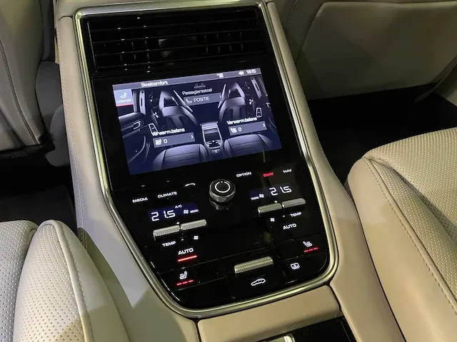 Porsche panamera turbo s e-hybrid 4.0 v8 680pk -akrapovic- 2017 (origineel-nl) , pr-544-h - afbeelding 80 van  97