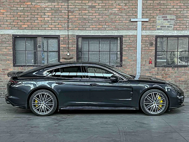 Porsche panamera turbo s e-hybrid 4.0 v8 680pk -akrapovic- 2017 (origineel-nl) - afbeelding 4 van  73