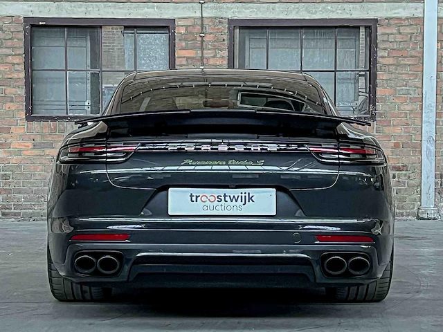 Porsche panamera turbo s e-hybrid 4.0 v8 680pk -akrapovic- 2017 (origineel-nl) - afbeelding 8 van  73
