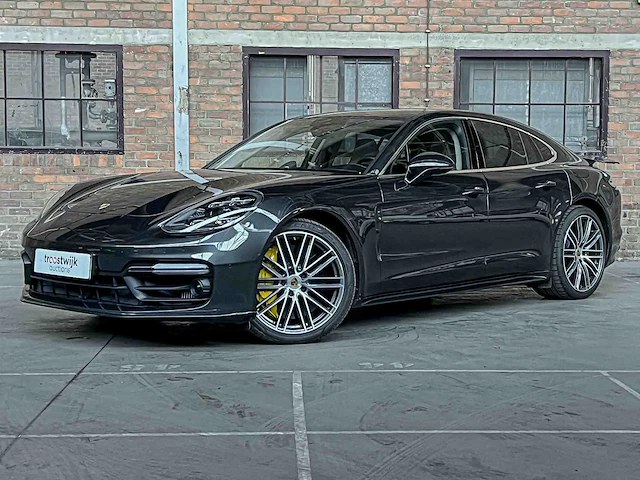 Porsche panamera turbo s e-hybrid 4.0 v8 680pk -akrapovic- 2017 (origineel-nl) - afbeelding 1 van  73