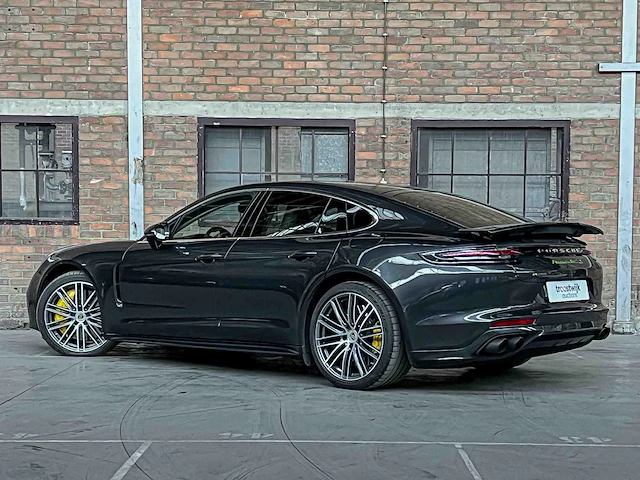 Porsche panamera turbo s e-hybrid 4.0 v8 680pk -akrapovic- 2017 (origineel-nl) - afbeelding 15 van  73