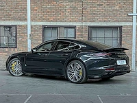 Porsche panamera turbo s e-hybrid 4.0 v8 680pk -akrapovic- 2017 (origineel-nl) - afbeelding 15 van  73