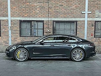 Porsche panamera turbo s e-hybrid 4.0 v8 680pk -akrapovic- 2017 (origineel-nl) - afbeelding 18 van  73