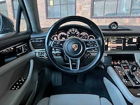 Porsche panamera turbo s e-hybrid 4.0 v8 680pk -akrapovic- 2017 (origineel-nl) - afbeelding 44 van  73