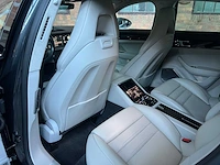 Porsche panamera turbo s e-hybrid 4.0 v8 680pk -akrapovic- 2017 (origineel-nl) - afbeelding 49 van  73