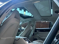 Porsche panamera turbo s e-hybrid 4.0 v8 680pk -akrapovic- 2017 (origineel-nl) - afbeelding 68 van  73