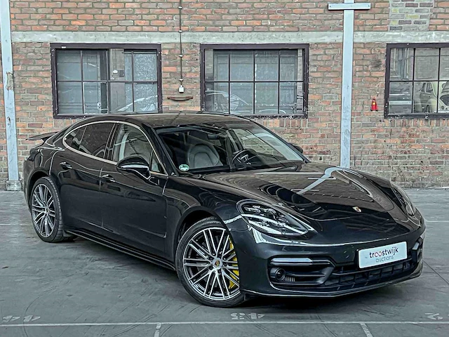 Porsche panamera turbo s e-hybrid 4.0 v8 680pk -akrapovic- 2017 (origineel-nl) - afbeelding 73 van  73