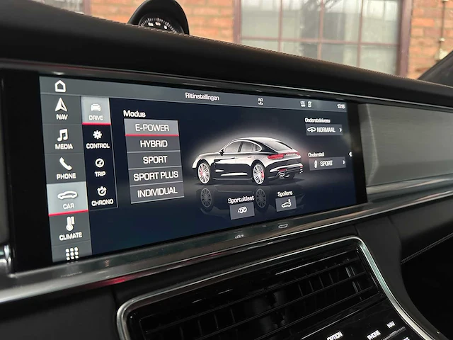 Porsche panamera turbo s e-hybrid 4.0 v8 sport-chrono (new-model) 2017 680pk (origineel-nl), pj-247-z - afbeelding 26 van  60