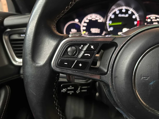 Porsche panamera turbo s e-hybrid 4.0 v8 sport-chrono (new-model) 2017 680pk (origineel-nl), pj-247-z - afbeelding 31 van  60