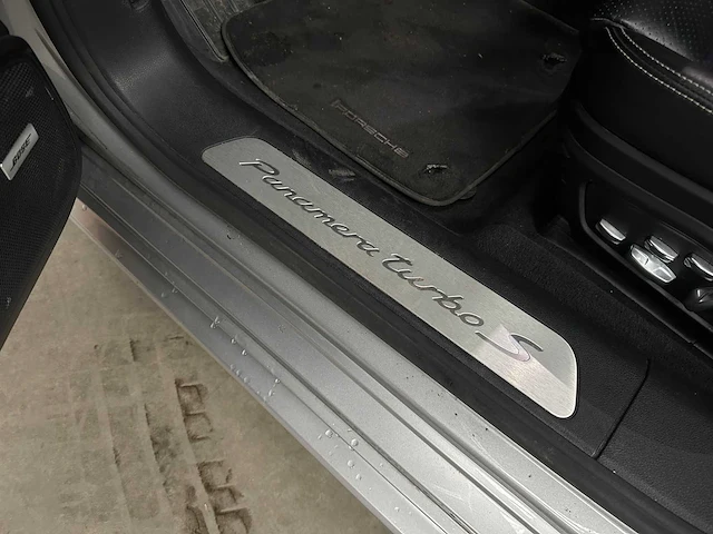 Porsche panamera turbo s e-hybrid 4.0 v8 sport-chrono (new-model) 2017 680pk (origineel-nl), pj-247-z - afbeelding 36 van  60