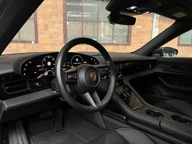 Porsche taycan 4 cross turismo 476pk 2022 - afbeelding 24 van  71