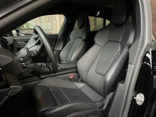 Porsche taycan 4 cross turismo performance sport-chrono 476pk 2023 -fabrieksgarantie- - afbeelding 39 van  57