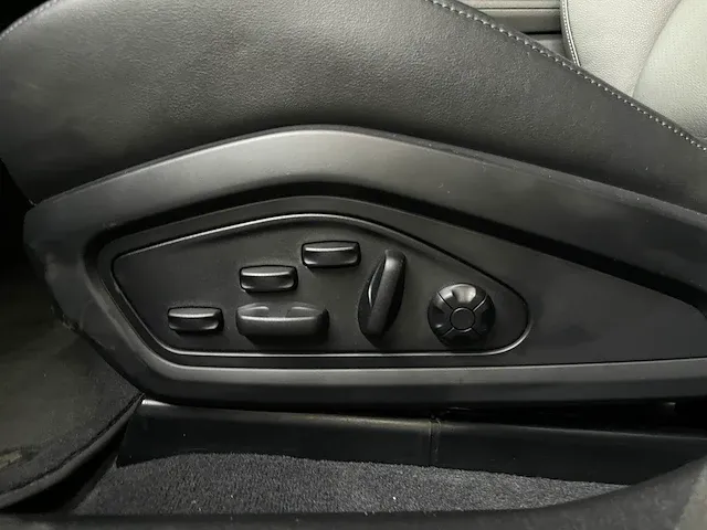 Porsche taycan 4 cross turismo performance sport-chrono 476pk 2023 -fabrieksgarantie- - afbeelding 40 van  57