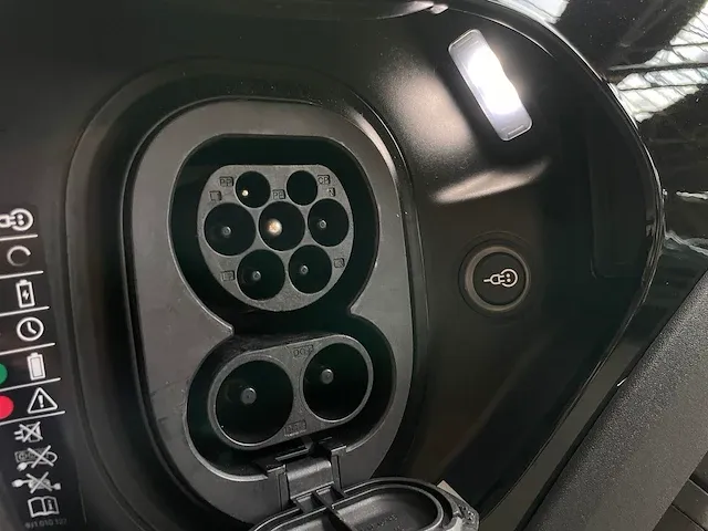 Porsche taycan 4 cross turismo performance sport-chrono 476pk 2023 -fabrieksgarantie- - afbeelding 52 van  57