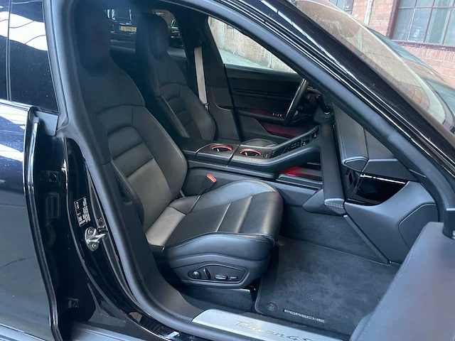 Porsche taycan 4s cross turismo (sport chrono) 93 kwh 571pk 2021 - afbeelding 36 van  45