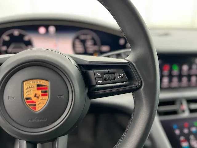 Porsche taycan cross turismo 4 93 kwh 381pk 2021 orig-nl, n-035-vj - afbeelding 25 van  55