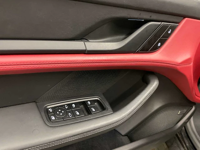 Porsche taycan cross turismo 4 93 kwh 381pk 2021 (origineel-nl), n-597-hk - afbeelding 54 van  76