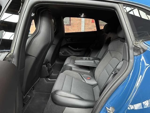 Porsche taycan cross turismo 4 93 kwh 381pk 2022, r-651-pt - afbeelding 49 van  67