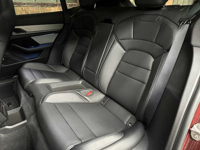 Porsche taycan cross turismo 4s 93 kwh 571pk 2021 sport-chrono (origineel-nl + 1e eigenaar), nl-kenteken - afbeelding 41 van  51