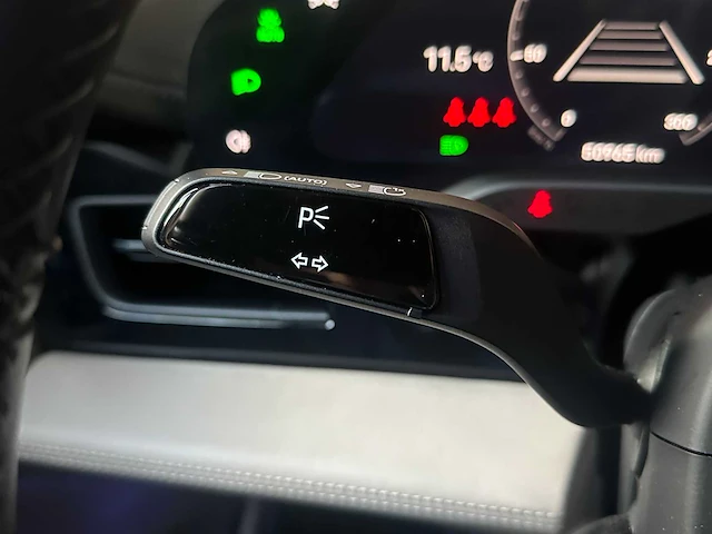 Porsche taycan cross turismo 4s 93 kwh sport-chrono 571pk 2021 (origineel-nl + 1e eigenaar), nl-kenteken - afbeelding 36 van  74