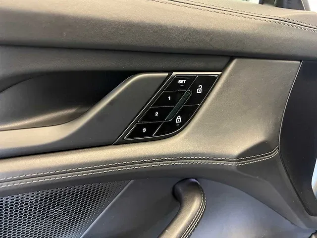 Porsche taycan turbo 93 kwh 680pk 2020 sport-chrono, x-367-bl - afbeelding 69 van  89