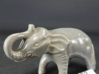 Porseleinen olifant - afbeelding 1 van  5