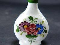 Porseleinen snuffbottle - afbeelding 1 van  3