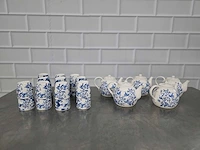 Porseleinen theepot inclusief 4 x theekop (5x) - afbeelding 1 van  4