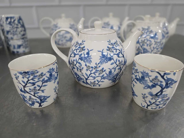 Porseleinen theepot inclusief 4 x theekop (5x) - afbeelding 4 van  4