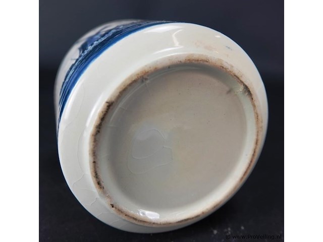 Porseleinen vaas met verzilverde lepeltjes - afbeelding 5 van  5