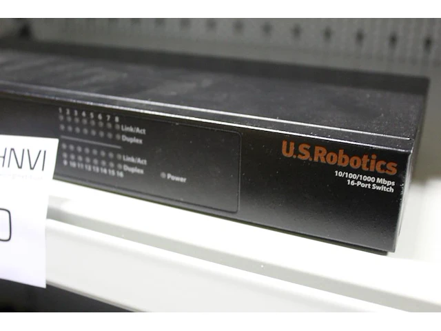 Port switchs u.s.robotics 16 poort aansluitingen - afbeelding 2 van  2